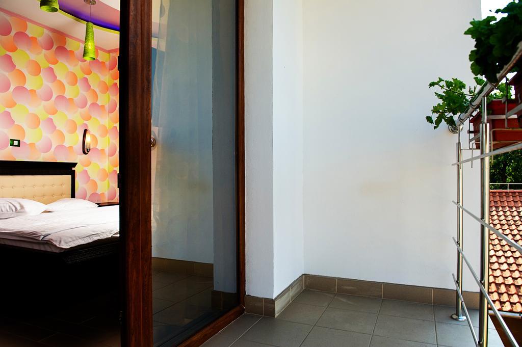 Vila Hd Hunedoara Habitación foto