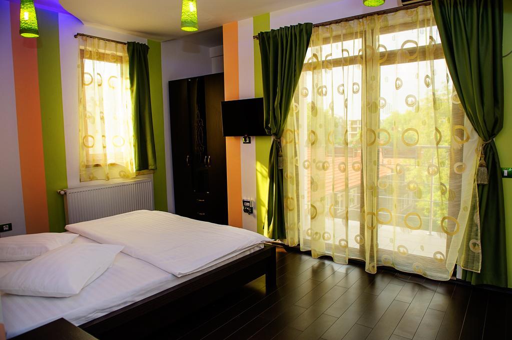 Vila Hd Hunedoara Habitación foto