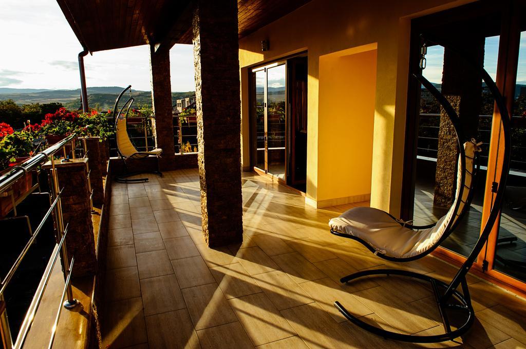 Vila Hd Hunedoara Habitación foto